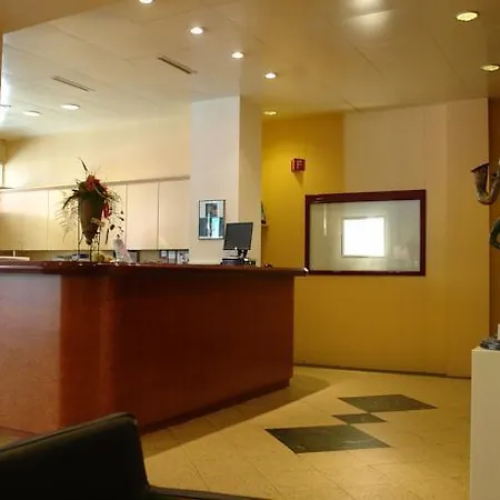 Savoy Hotell 4*