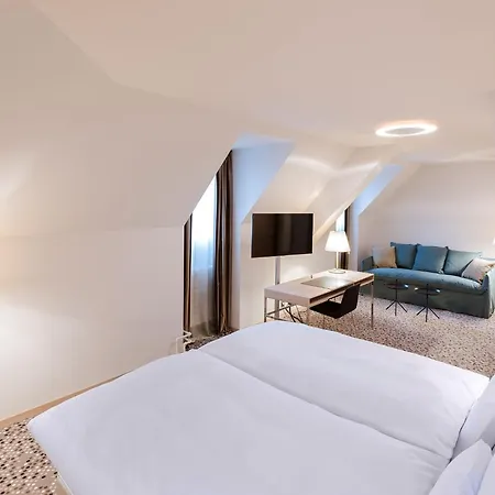 Savoy Hotell 4*