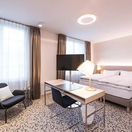 Hotell Savoy 4*
