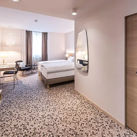 Hotell Savoy 4*